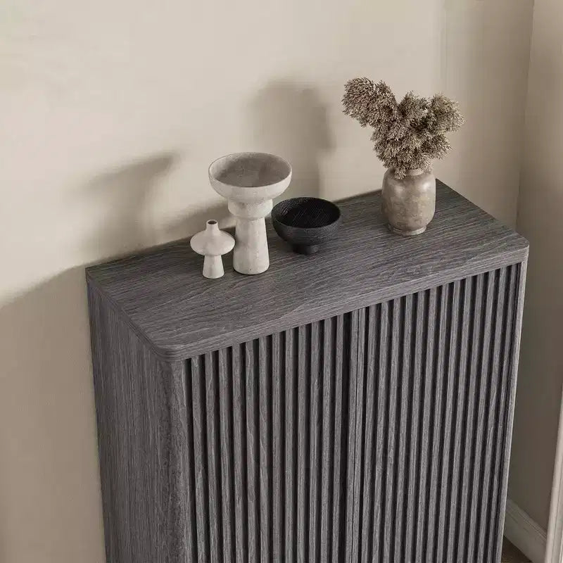 Meuble à chaussures de 41,5 pouces avec porte cannelée, rangement à 5 niveaux avec 4 étagères réglables, banc à chaussures rustique pour entrée