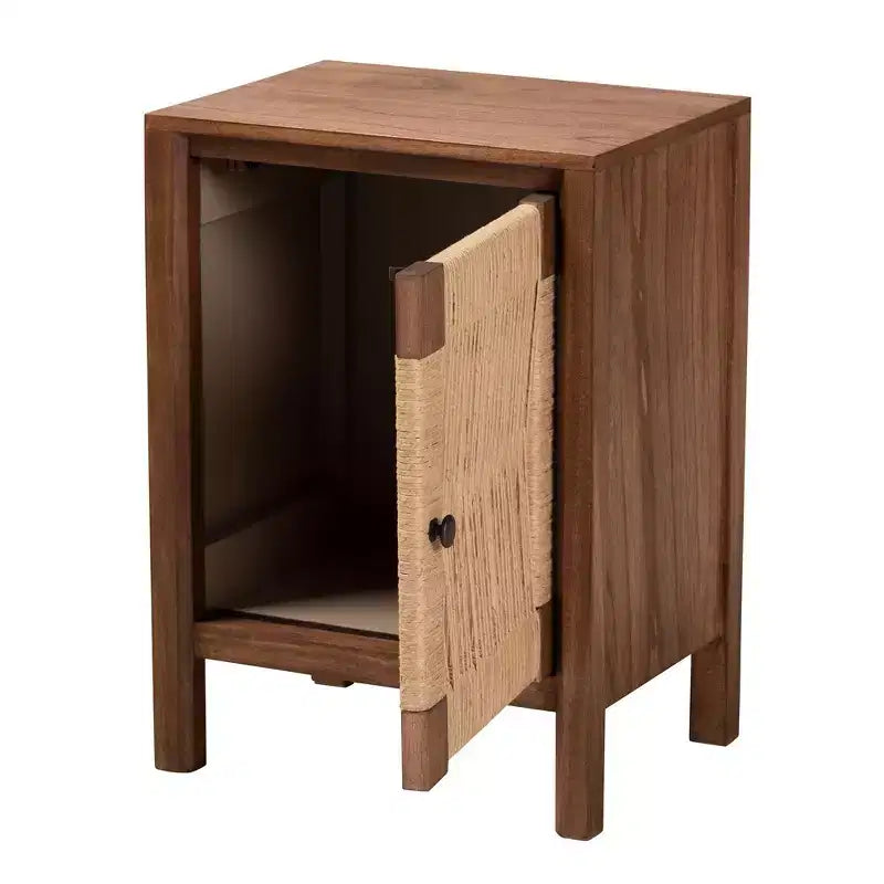 Table de chevet en bois avec étagère et porte en cannage.