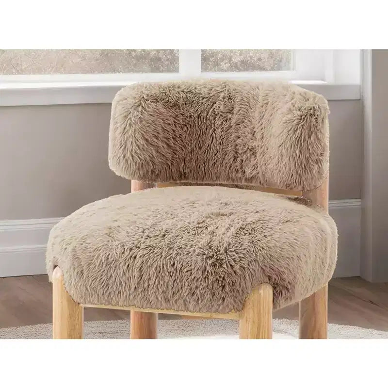 Fauteuil d'appoint sans accoudoirs de luxe en fausse fourrure pelucheuse, pieds élégants en bois pour salon, chambre, appartement ou balcon