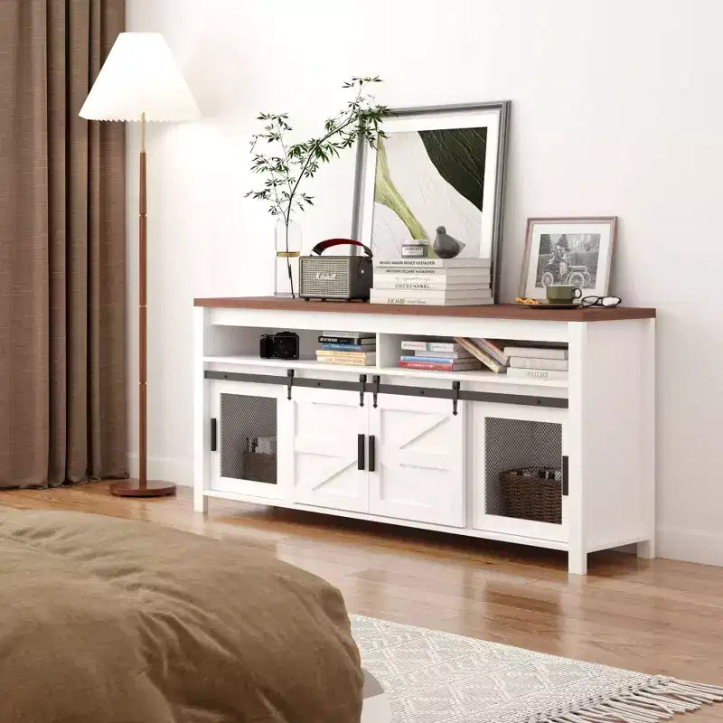 Meuble TV de style rustique, adapté aux téléviseurs de 75 pouces et plus.