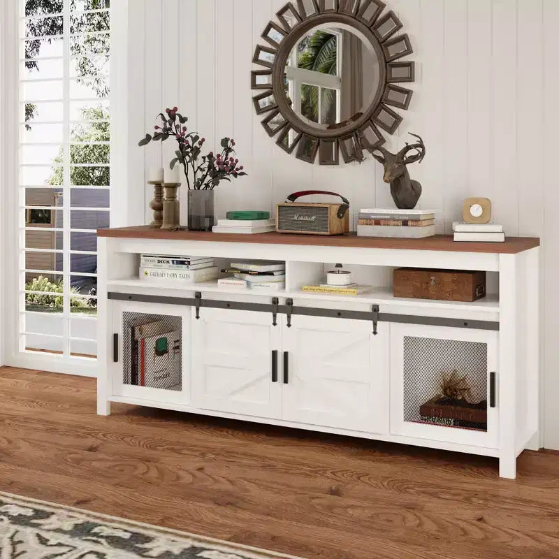 Meuble TV de style rustique, adapté aux téléviseurs de 75 pouces et plus.