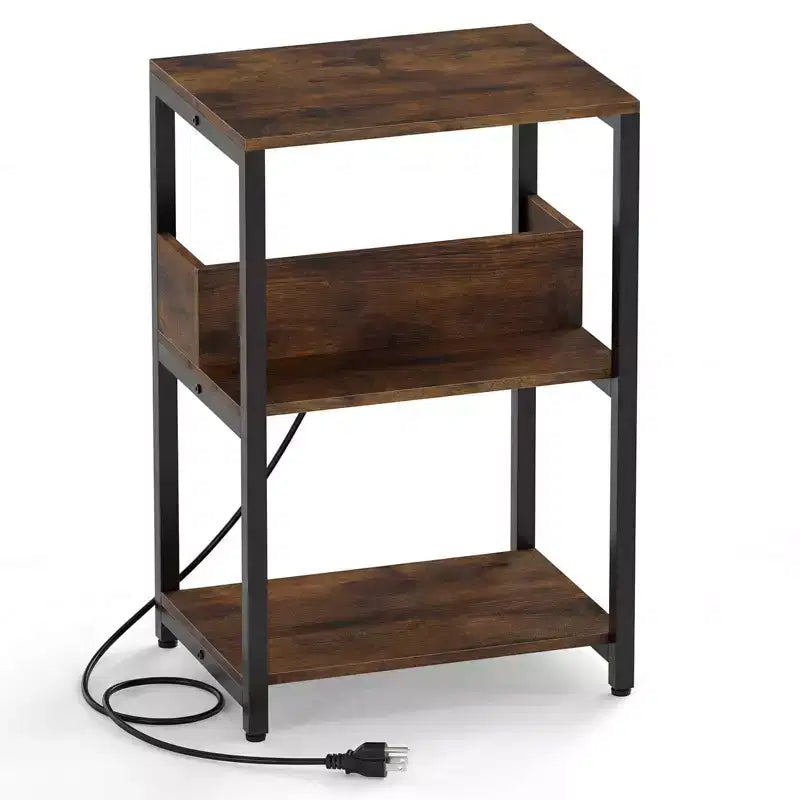 Table de chevet avec station de recharge, table d'appoint à 3 niveaux avec étagères ouvertes et cadre en métal marron