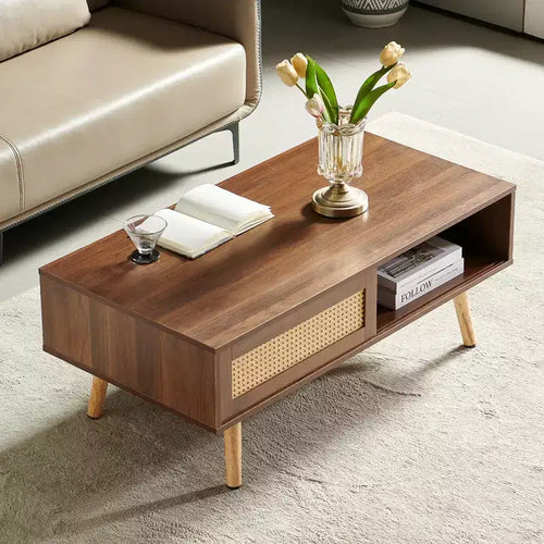 Table basse en rotin de 41,34 pouces, porte coulissante pour le rangement, pieds en bois massif, table moderne pour salon, noyer