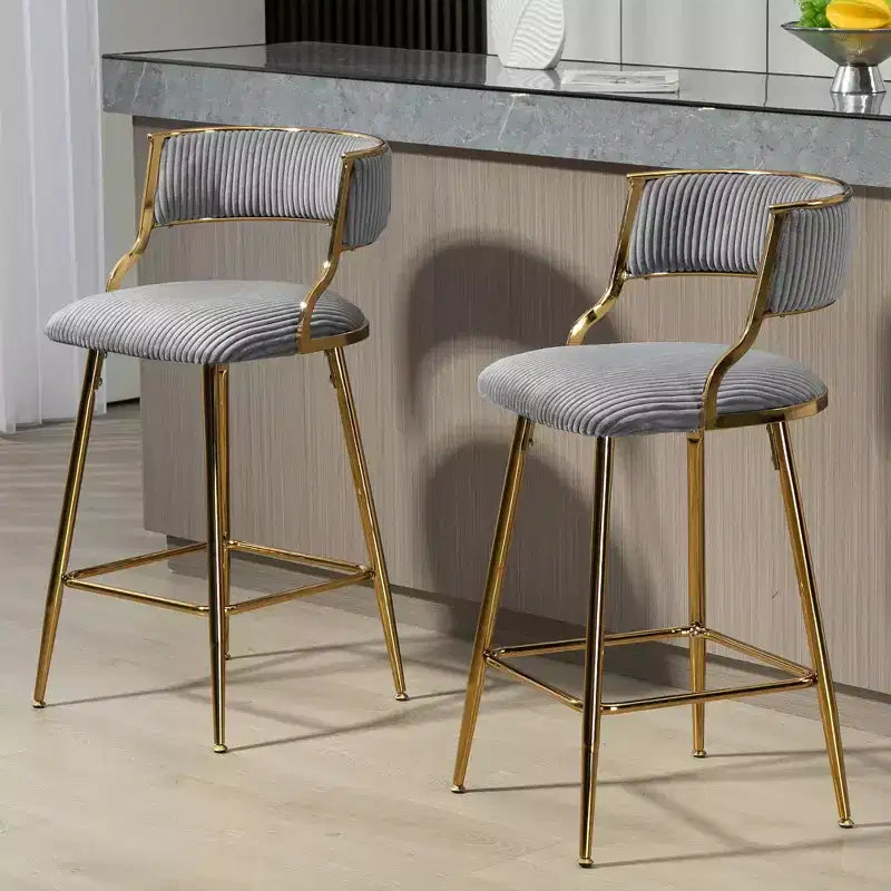 Tabourets de bar hauteur comptoir 66 cm, Tabouret de bar en velours côtelé moelleux avec base et repose-pieds chromés dorés, Tabourets de cuisine élégants pour la décoration intérieure