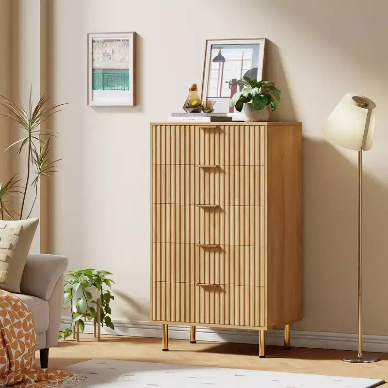 Commode à 5 tiroirs pour chambre, commode moderne de 122 cm de hauteur avec tiroirs profonds et plateau large, commode en bois cannelé pour salon