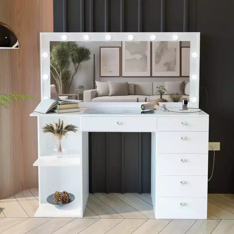 Emmy Lighted Makeup Vanity - Boahaus