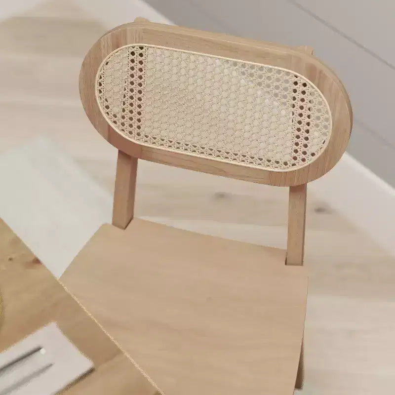 Chaises de salle à manger en rotin et canne avec des cadres en bois massif