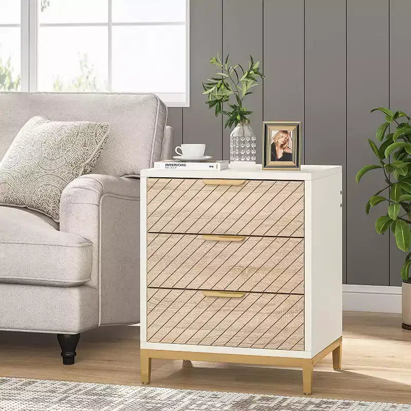 Lantine Wooden 3 Drawers Nightstand