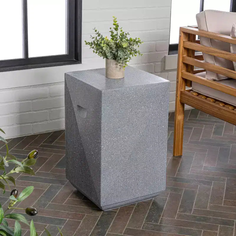 JONATHAN Y Adrian 20.75 Contemporary Minimalist Square Indoor/Outdoor Accent Table