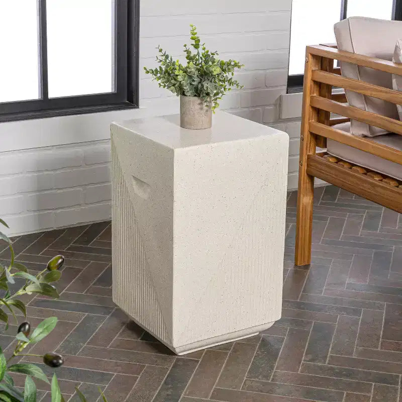 JONATHAN Y Adrian 20.75 Contemporary Minimalist Square Indoor/Outdoor Accent Table