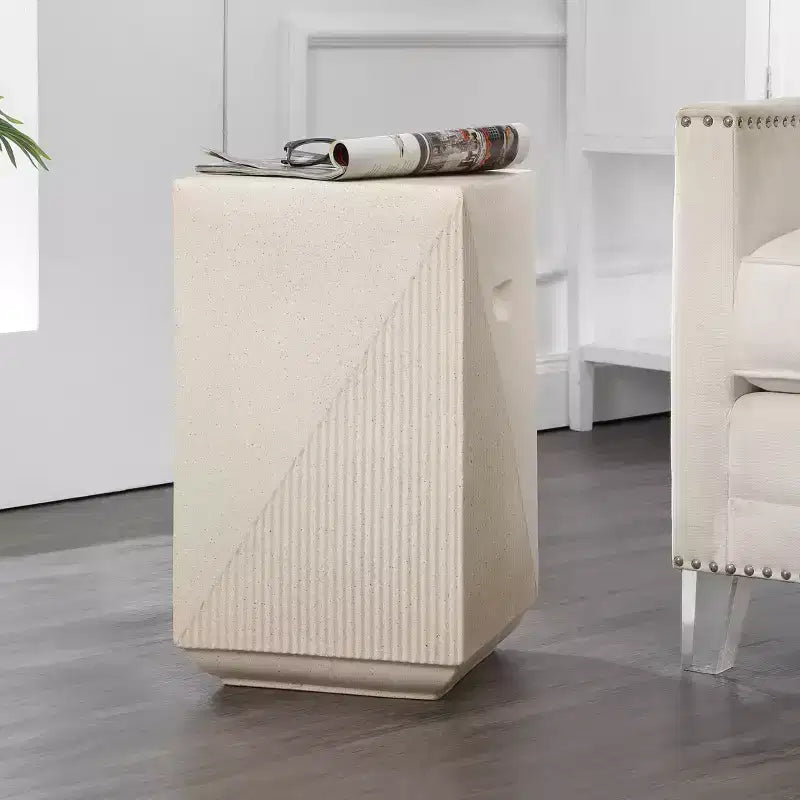 JONATHAN Y Adrian 20.75 Contemporary Minimalist Square Indoor/Outdoor Accent Table